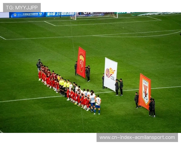 上港后场组合迅速成型,防守稳定性获赞