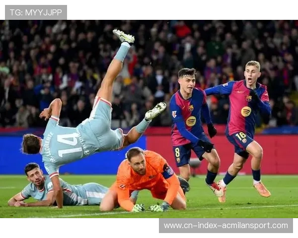 巴萨连续利用肋部发起进攻，佩德里挑射稍稍高出