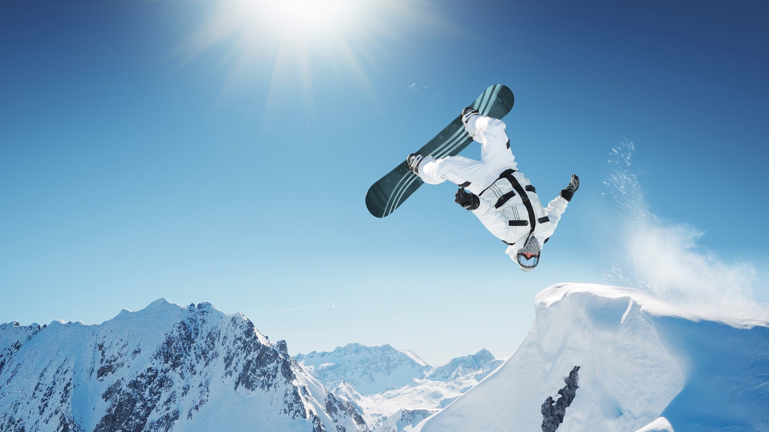 国王宣布赞助商合作延长至五年后,国王发布公告